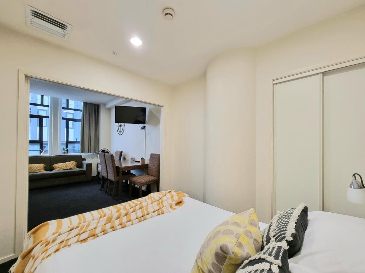 Urban Deco Apartment On Queen Street Auckland Pokoj fotografie