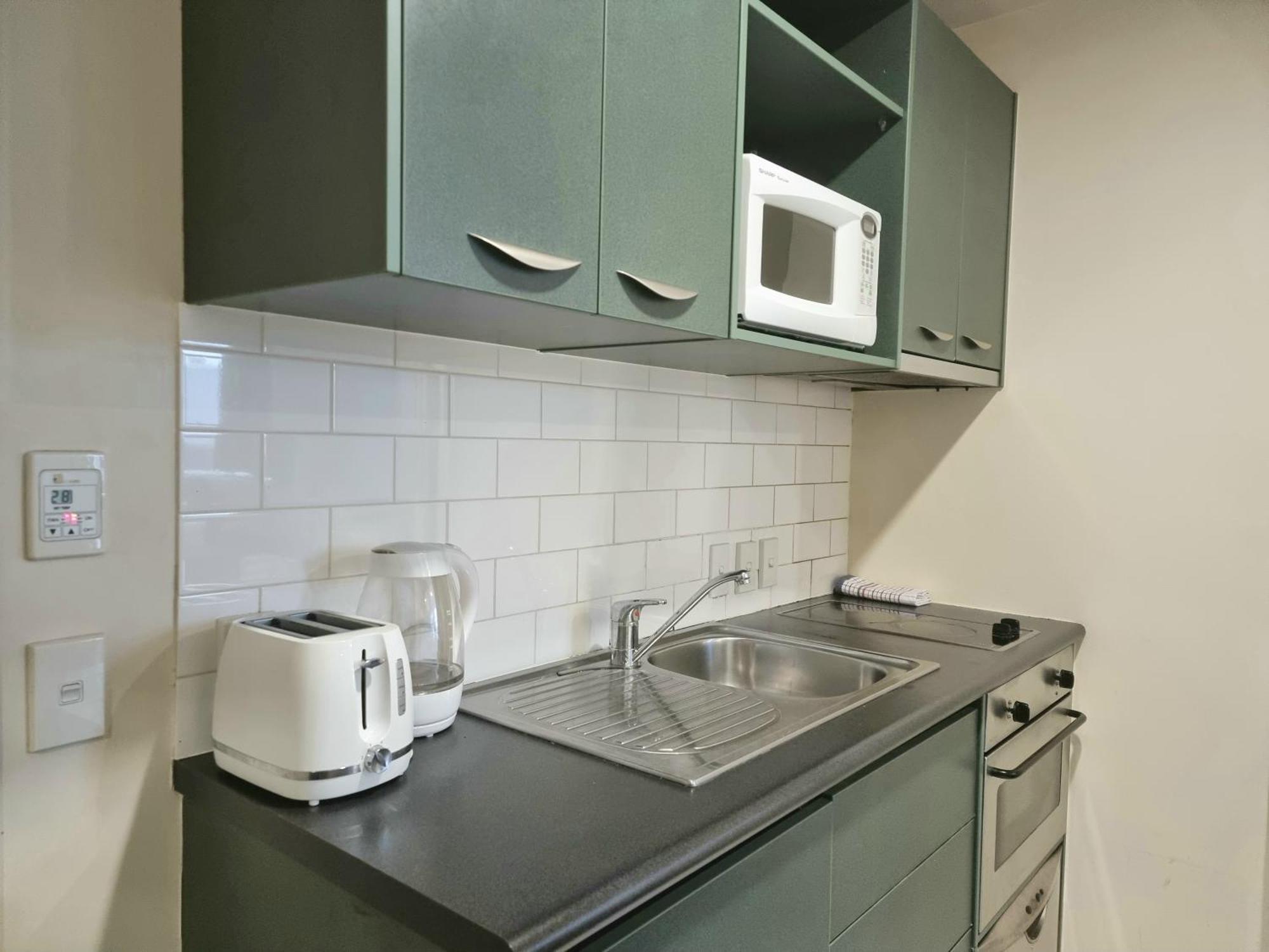 Urban Deco Apartment On Queen Street Auckland Pokoj fotografie