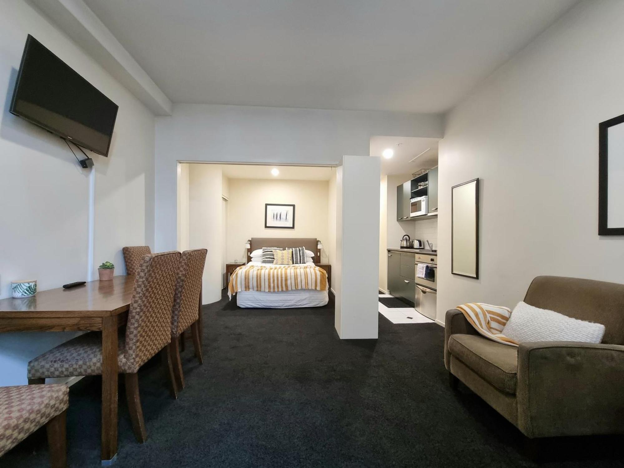 Urban Deco Apartment On Queen Street Auckland Pokoj fotografie
